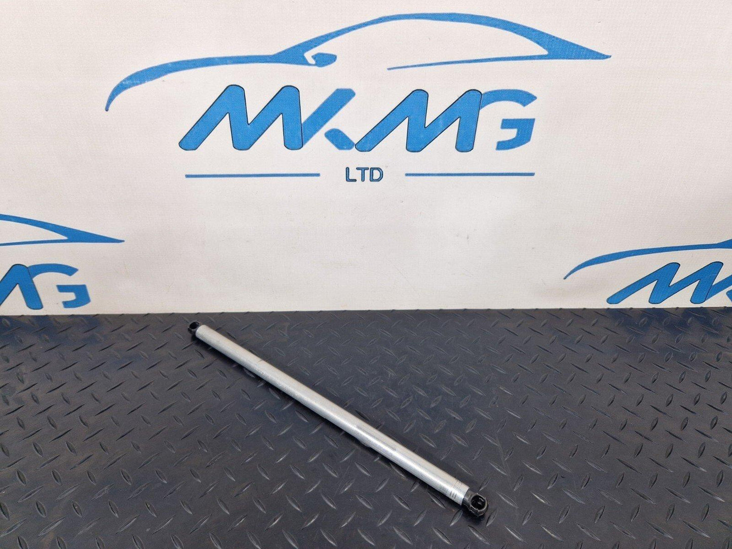 10-18 AUDI A7 4G S-LINE TAILGATE BOOT LID HINGE GAS STRUT RIGHT SIDE 4G8827858S