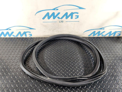 19-ON MERCEDES B CLASS W247 REAR DOOR RUBBER SEAL FITS LEFT & RIGHT A2476920400