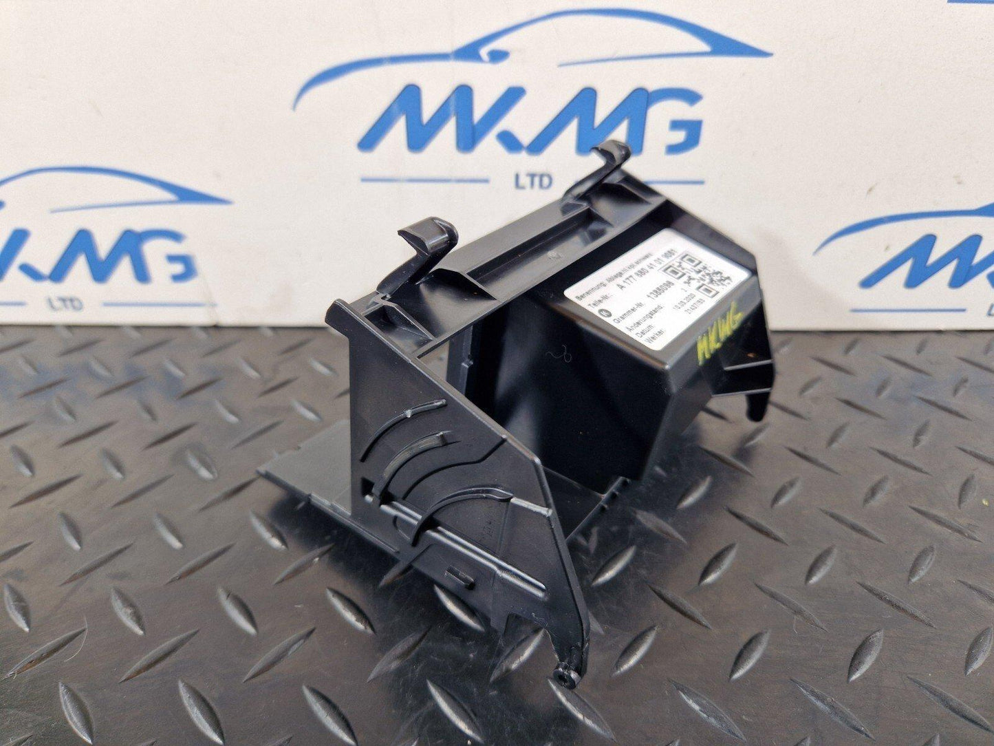 18-ON MERCEDES BENZ A CLASS W177 GENUINE CENTER CONSOLE REAR STORAGE TRIM BOX