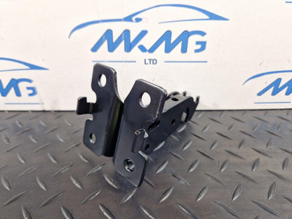 16-19 AUDI A4 B9 GENUINE OEM REAR CENTRE SEAT BRACKET MOUNT 8W0886177A