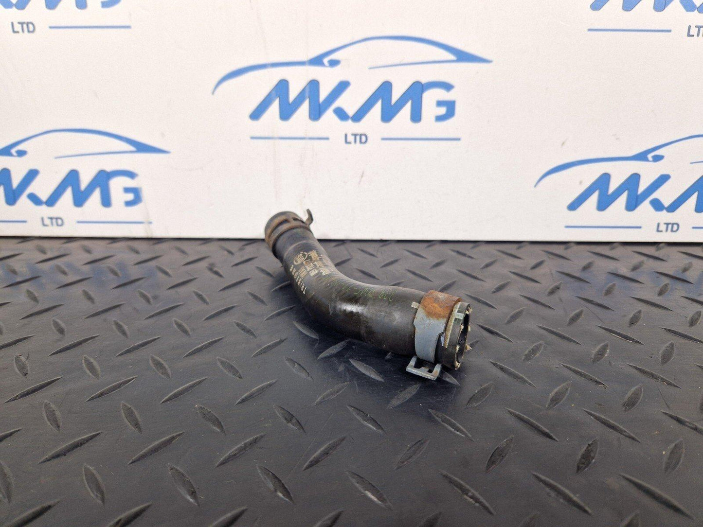 16-19 AUDI A4 B9 S-LINE GENUINE ENGINE WATER COOLANT PIPE ME9 P000177