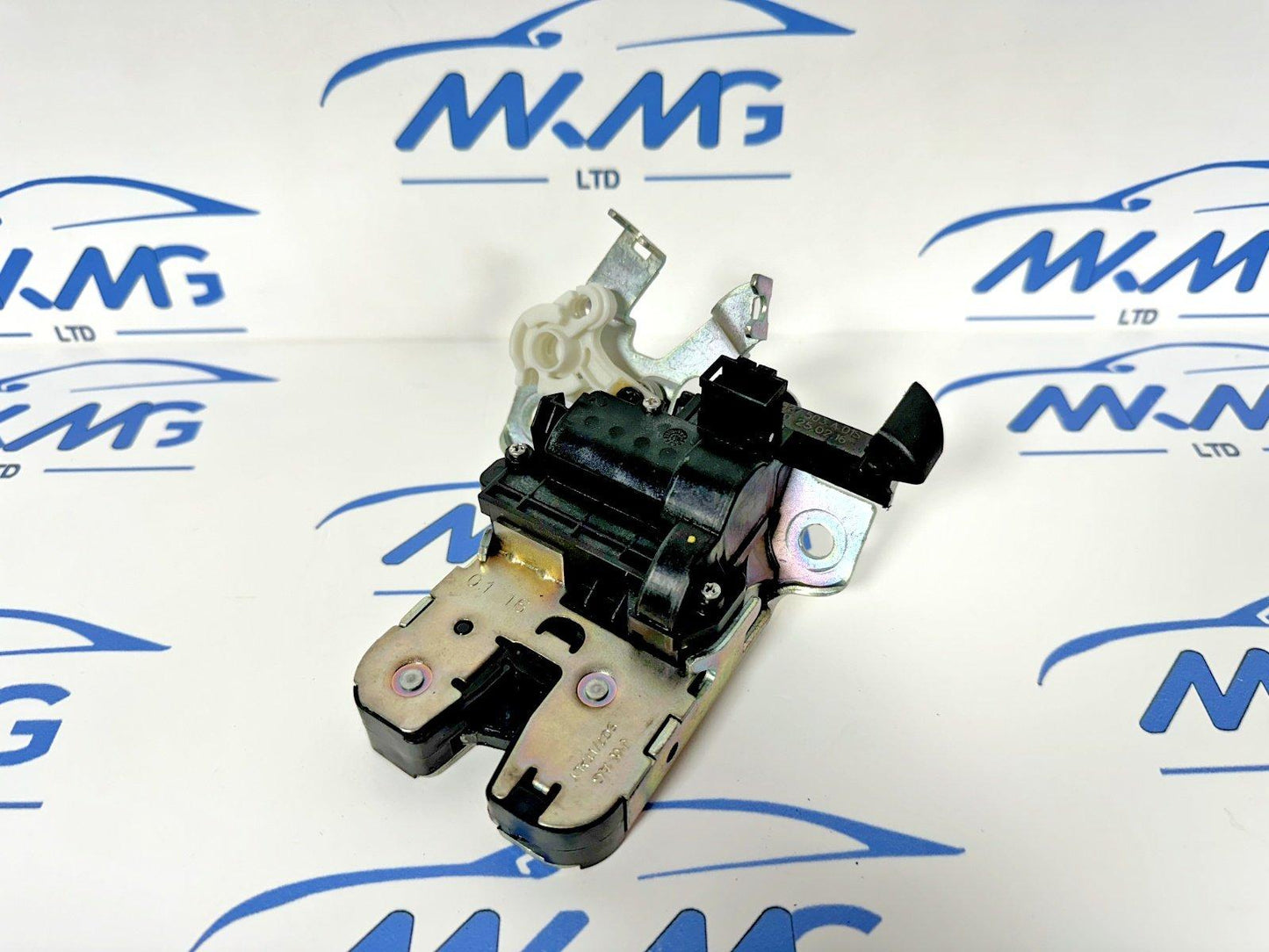 16-19 AUDI A4 B9 S-LINE SALOON GENUINE TAILGATE LOCK MECHANISM OEM 3G0827503A