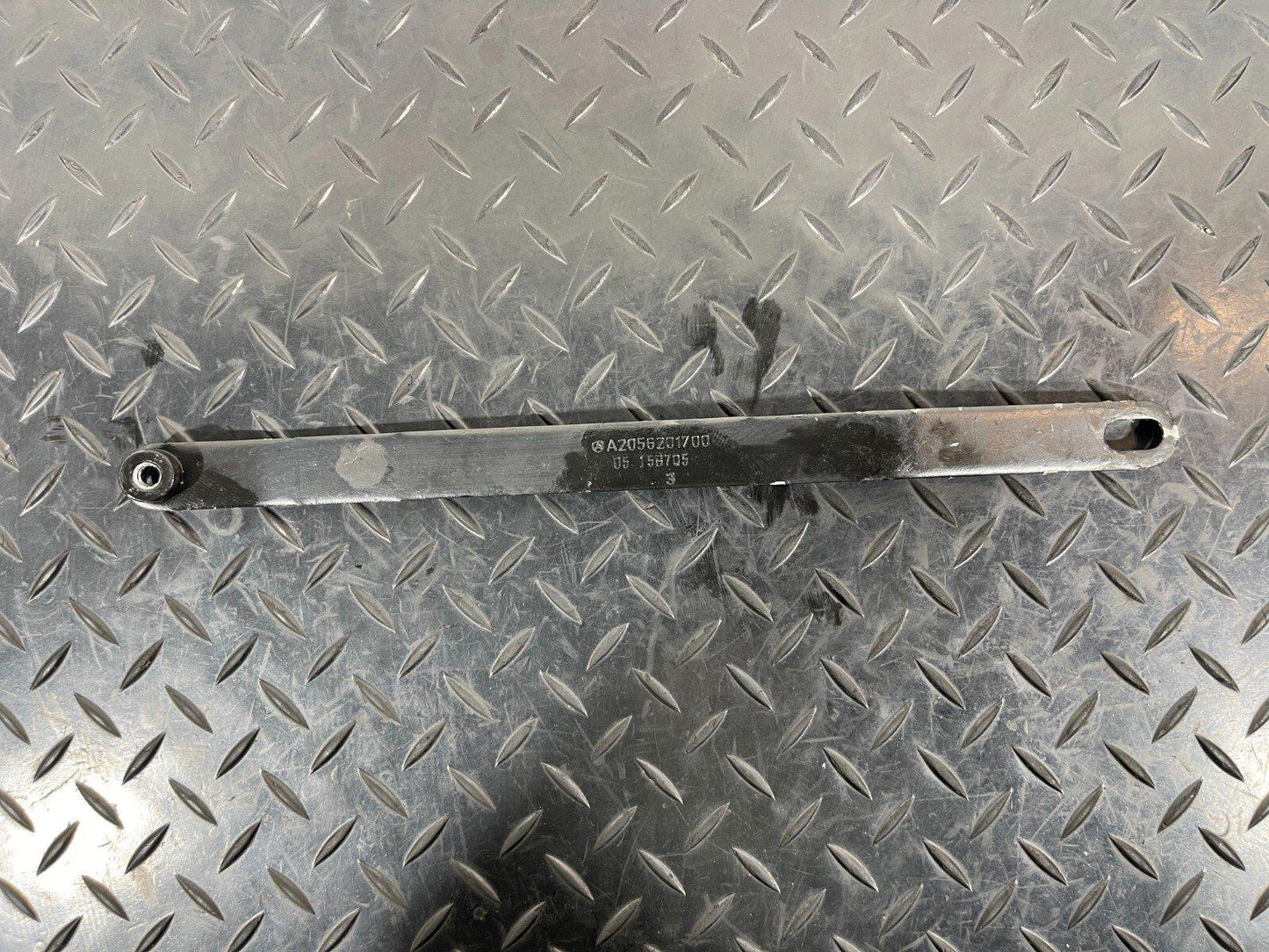 14-21 MERCEDES BENZ C300h W205 REINFORCEMENT RADIATOR SUPPORT STRUT A2056201700