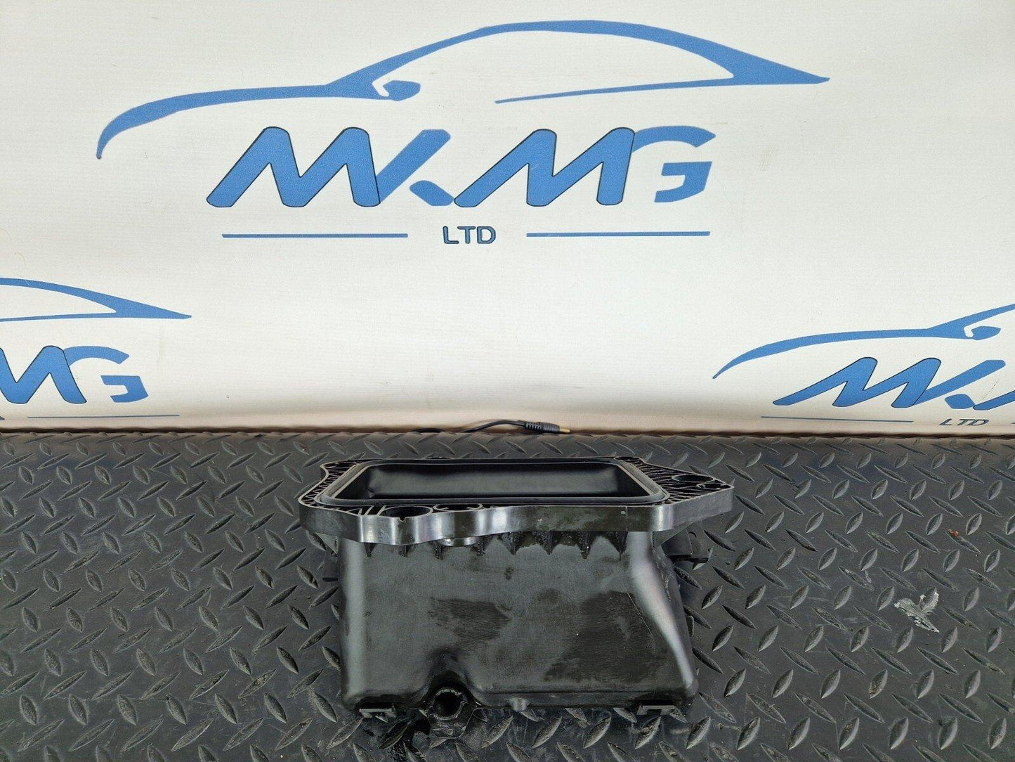 16-24 AUDI A5 F5 COUPE GENUINE FRONT AIR INTAKE DUCT VENT 8W2819904A