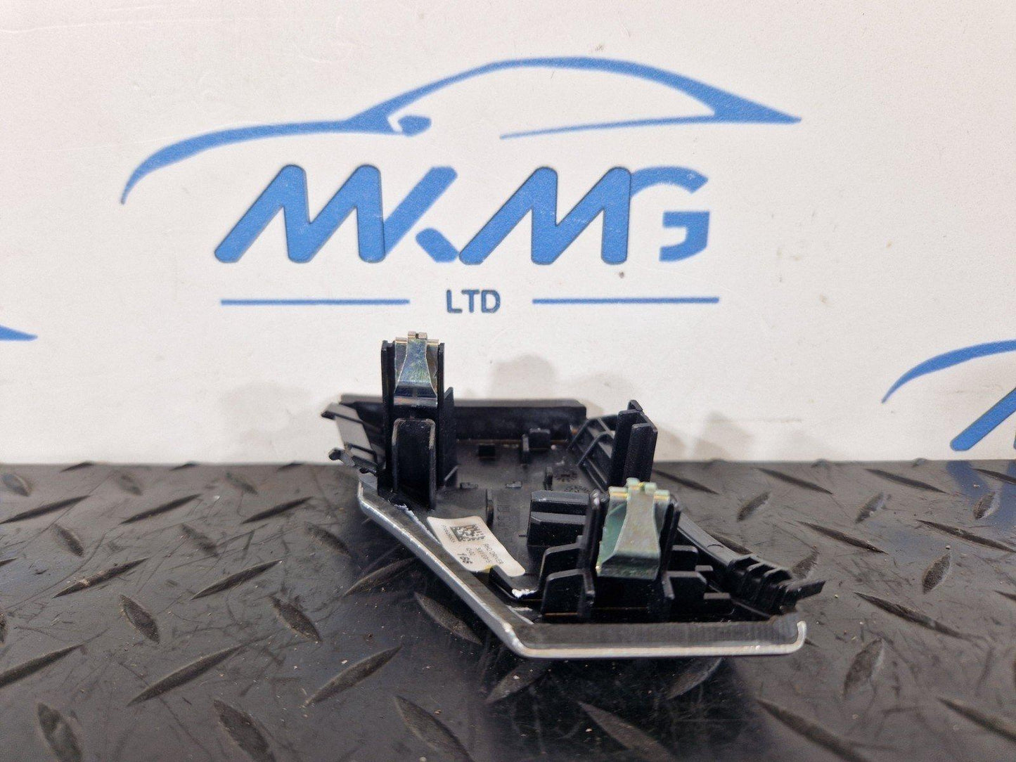 11-19 MERCEDES BENZ ML W166 GENUINE INTERIOR TRIM P16929555