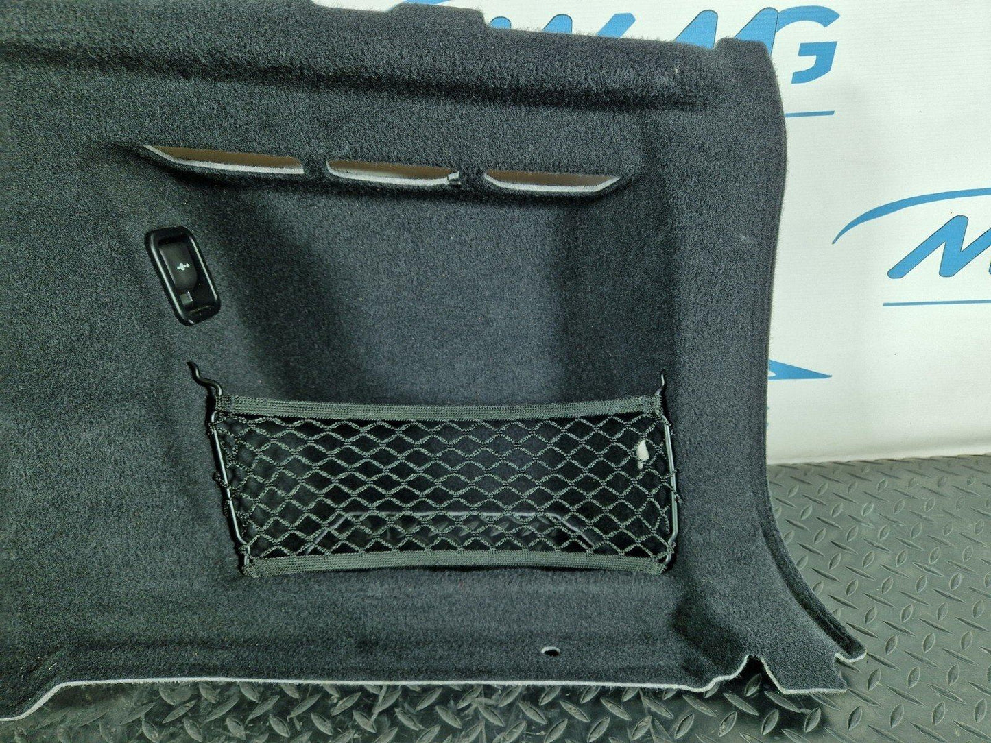 16-22 BMW X1 F48 GENUINE REAR RIGHT SIDE BOOT TRIM PANEL COVER 7425644