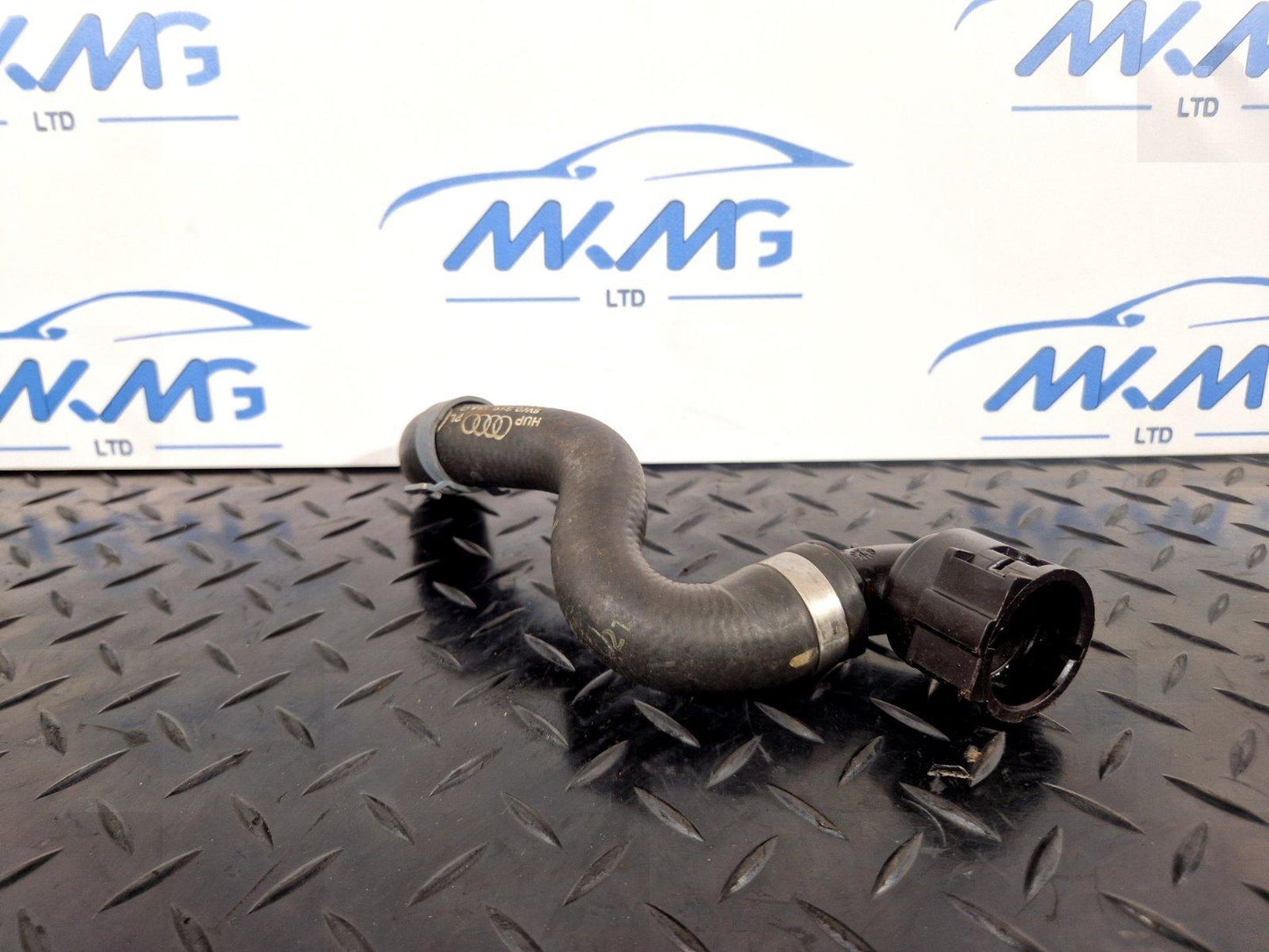 16-19 AUDI A4 B9 GENUINE HEATER PIPE HOSE 8W0819334G