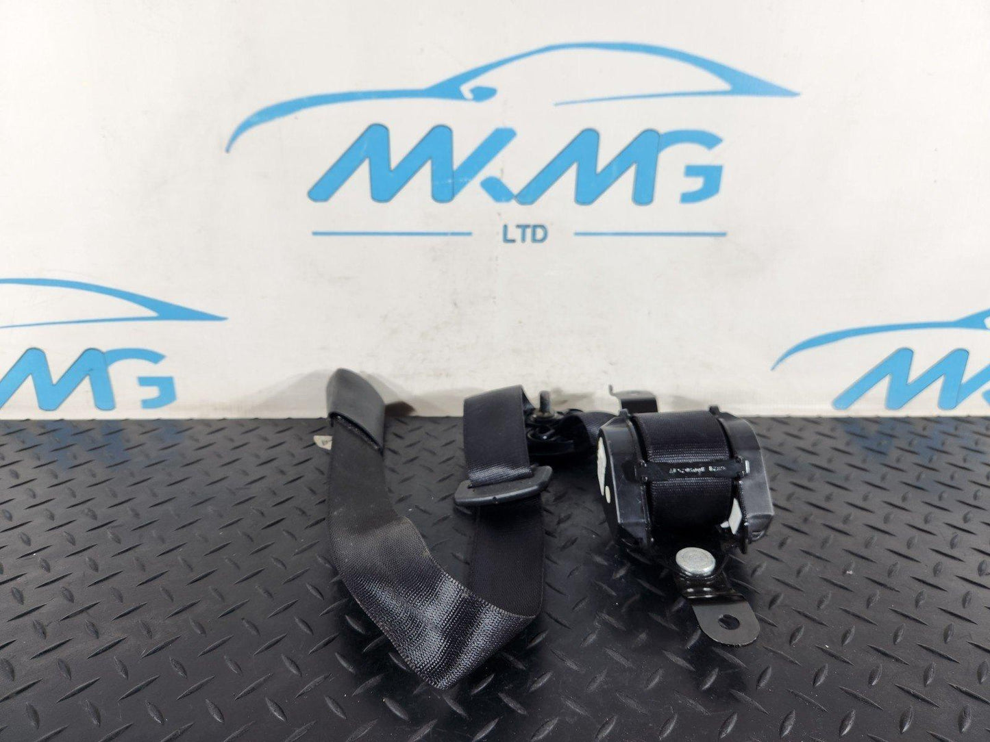 BMW X5 E70 SEAT BELT REAR LEFT PASSENGER SIDE 606345601C 602506500B