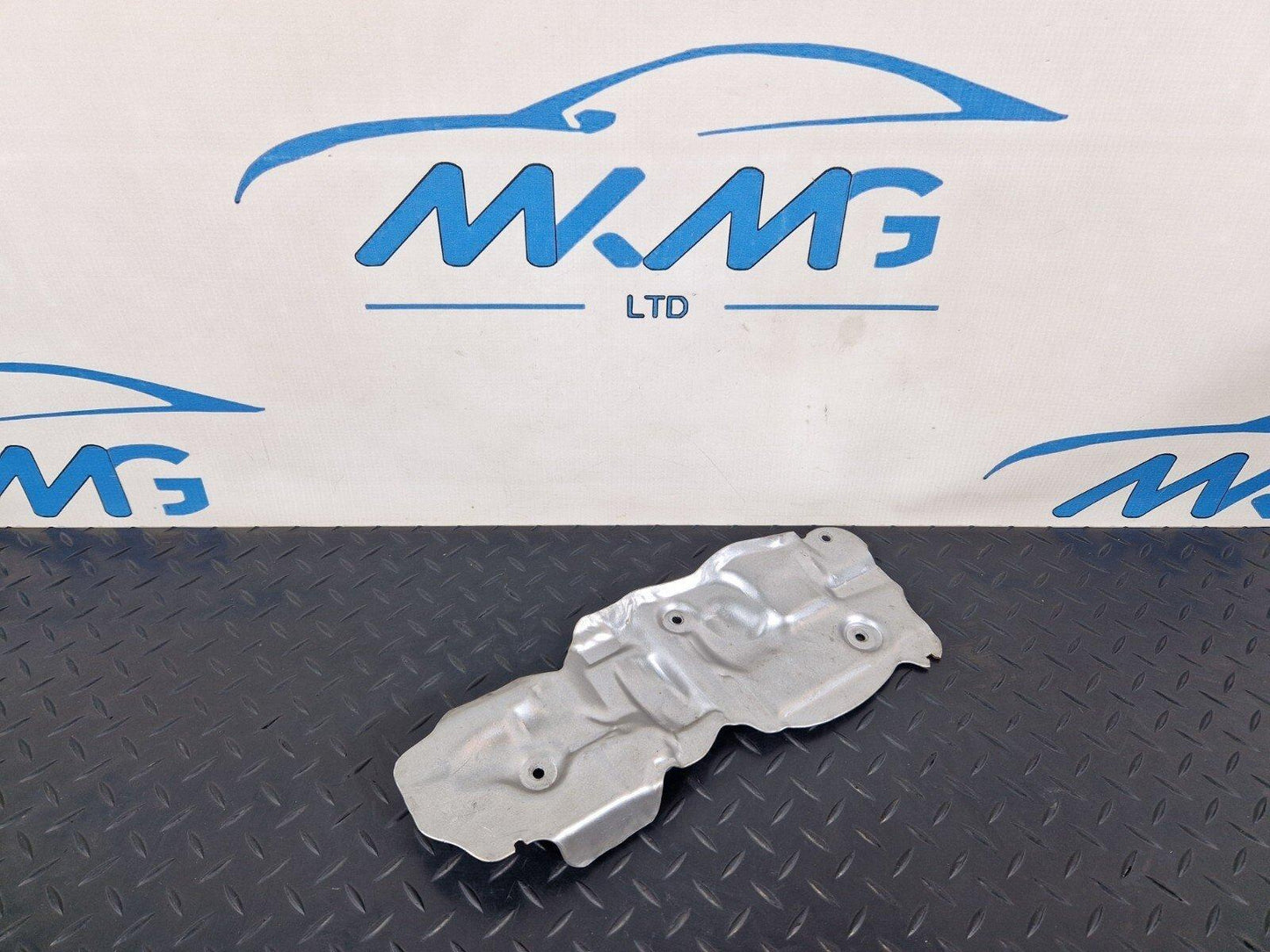19-ON MERCEDES BENZ B CLASS W247  HEAT SHIELD  COVER PLATE EK70022796