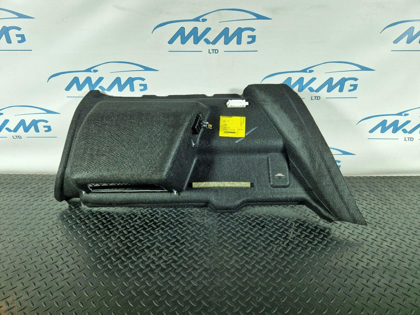 16-22 BMW X1 F48 GENUINE REAR RIGHT SIDE BOOT TRIM PANEL COVER 7425644