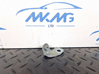 16-19 AUDI A4 B9 GENUINE OEM FRONT RIGHT DRIVER SIDE WING BRACKET 8W0821470