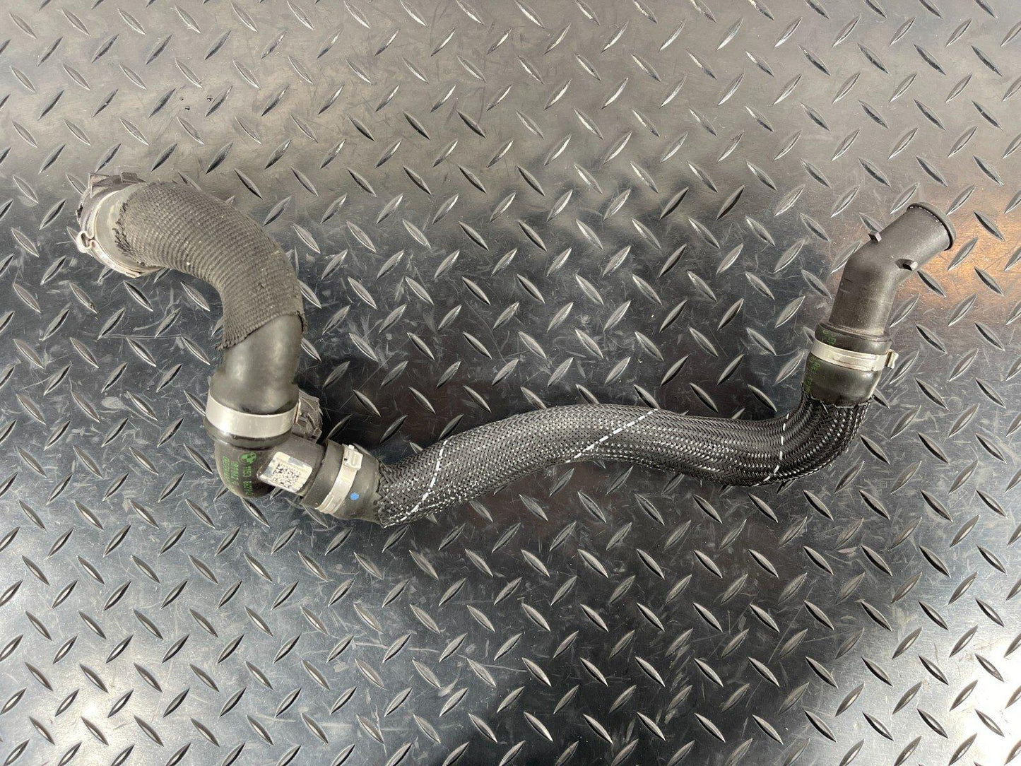 20-ON BMW 2 SERIES GRAN COUPE M-SPORT F44 WATER COOLANT HOSE PIPES 8658487