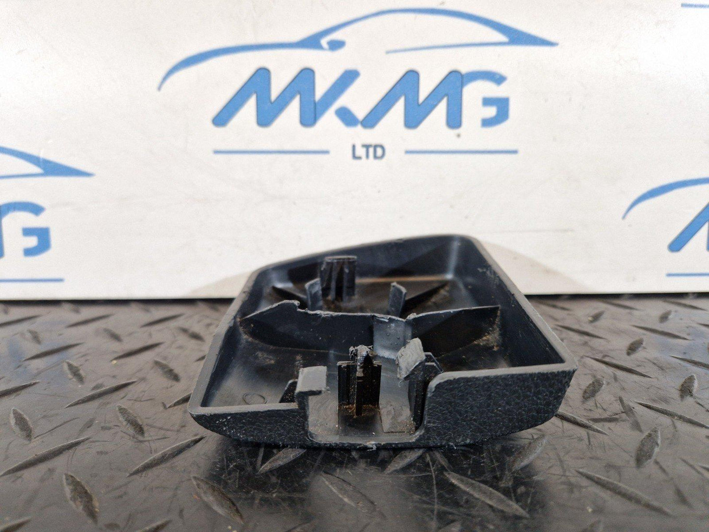 14-23 MERCEDES VITO W447 FRONT LEFT SEAT BELT BUCKLE ADJUSTMENT A4479191900