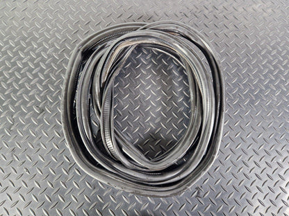 12-17 AUDI Q5 S-LINE GENUINE OEM TAILGATE SEAL 8R0827705E