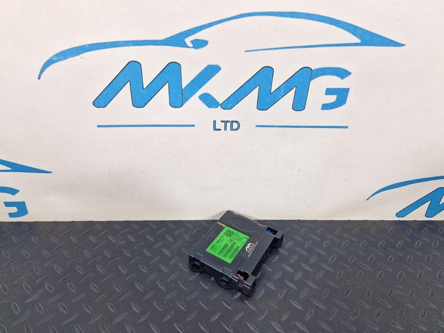 18-ON MERCEDES BENZ SPRINTER W907 W910 MASTERNAUT GPS TELEMETRICS ECU UNIT MBOX