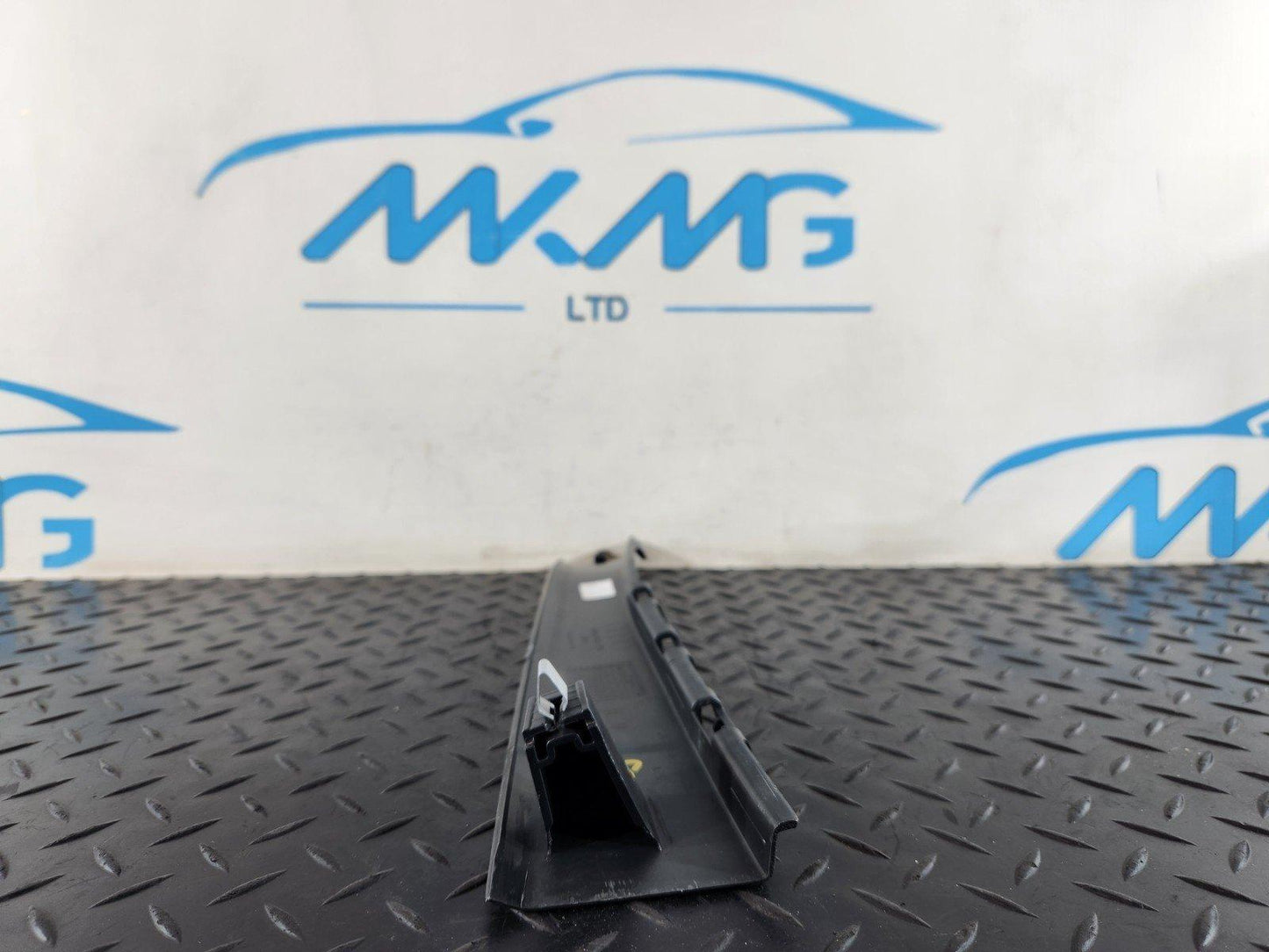 16-20 AUDI Q7 4M GENUINE FRONT RIGHT O/S DASHBOARD SIDE END TRIM COVER 4M0868204