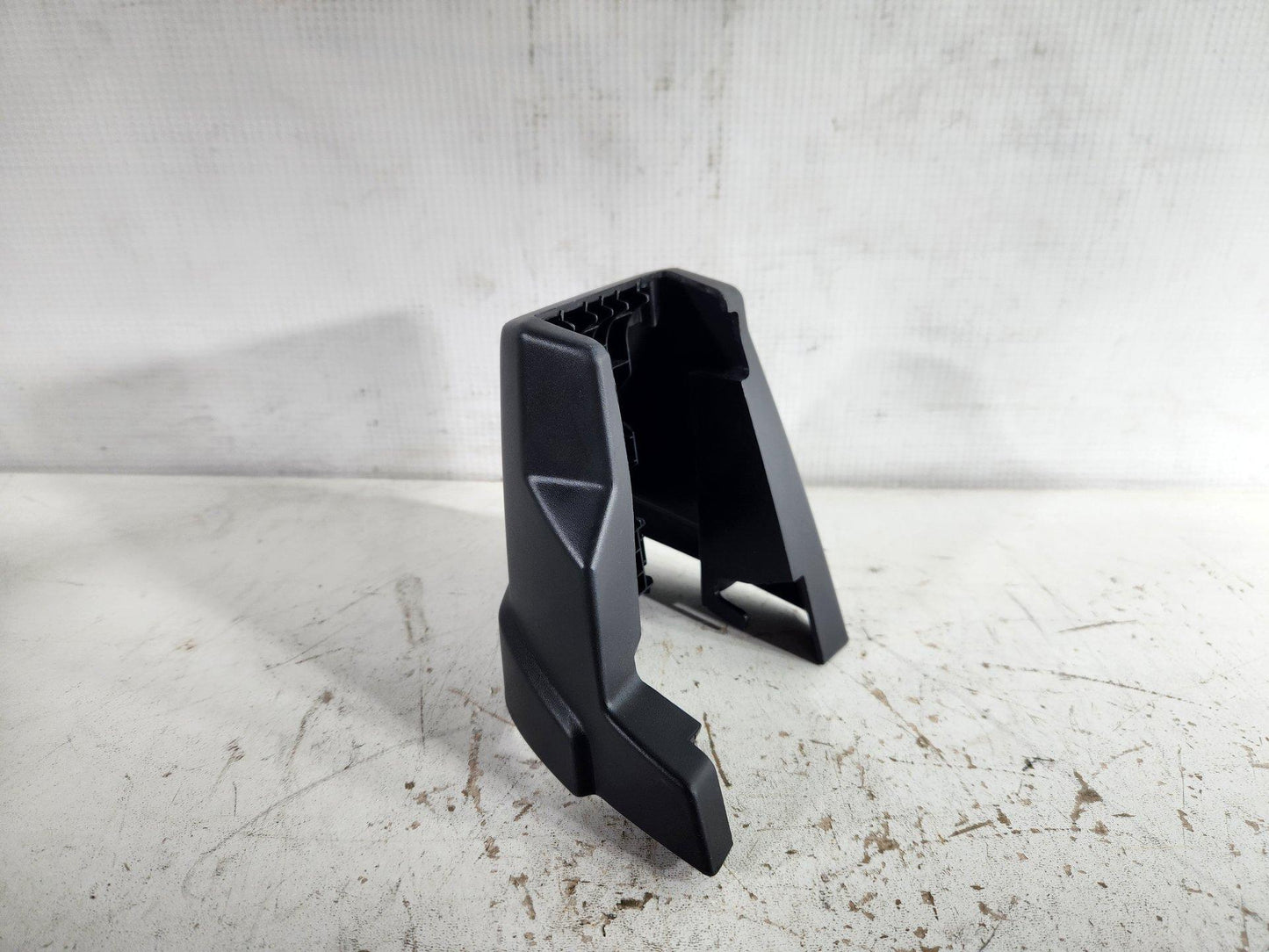 Audi Q7 4M Genuine Rear Left N/S Seat Rail Trim Cover 4M0883687