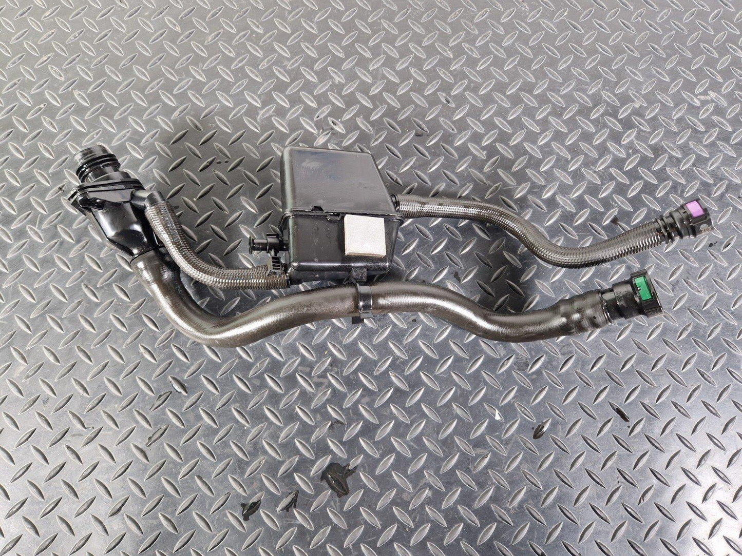 16-19 AUDI A4 B9 GENUINE ADBLUE TANK FILLING HOSES 8W0131963A