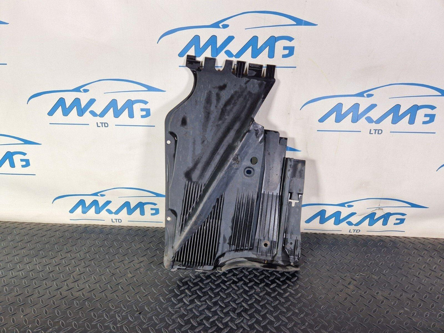 12-17 AUDI S5 CONVERTIBLE 8F REAR LEFT UNDERBODY COVER DAMAGED 8F0825215C