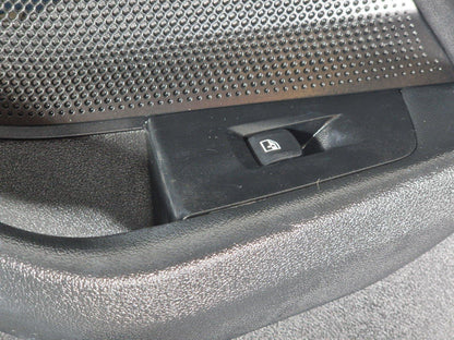 20-24 BMW 1 SERIES F40 FRONT LEFT PASSENGER SIDE DOOR CARD 9893809
