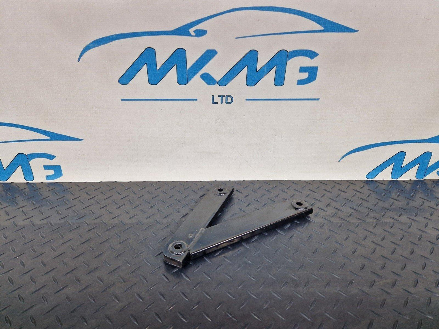 14-23 MERCEDES BENZ VITO W447 GENUINE FRONT AXLE CARRIER STRUT A4476200085