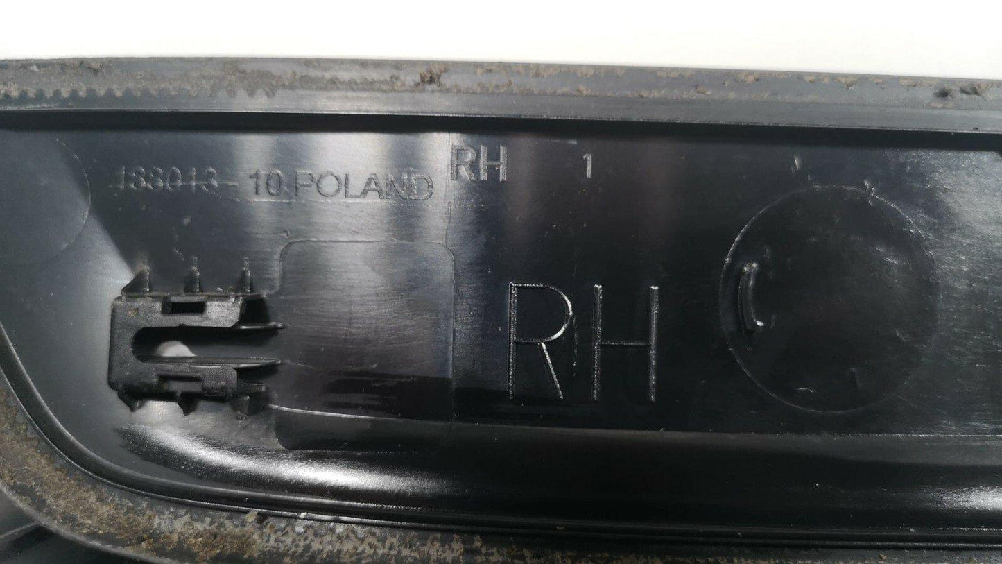 BMW X1 E84 GENUINE FRONT RIGHT DRIVER SIDE STEP KICK PLATE TRIM 2990844