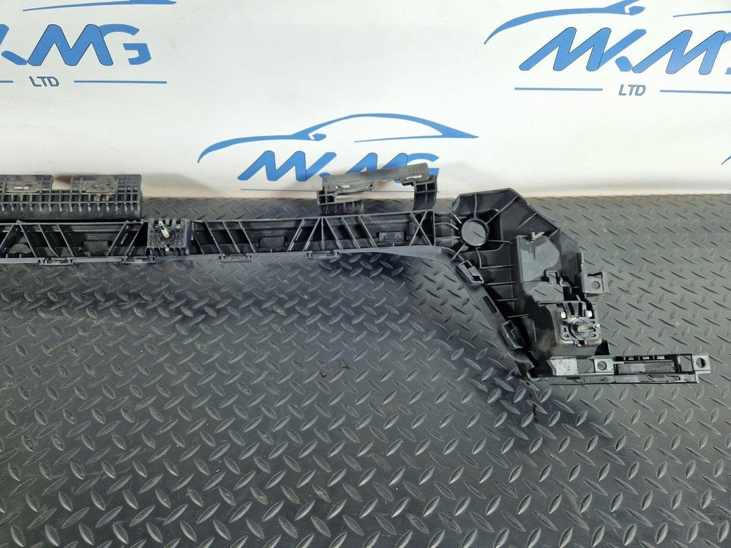 16-19 AUDI A4 AVANT B9 S-LINE OEM REAR BUMPER BRACKET 8W9807385A
