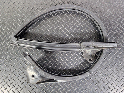 15-18 AUDI A7 4G GENUINE OEM FRONT LEFT  N/S UPPER DOOR RUBBER SEAL 4G8845353J