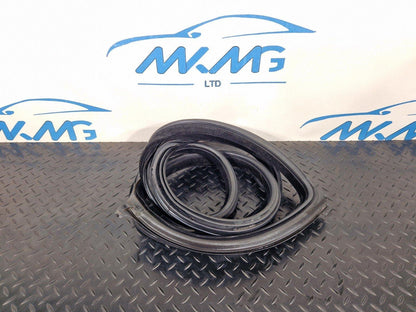 11-18 BMW 6 SERIES F06 REAR RIGHT DOOR GASKET SEAL RUBBER 7275316