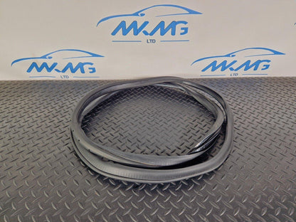 14-19 MERCEDES BENZ GLA X156 REAR DOOR RUBBER SEAL FITS LEFT & RIGHT A1566920176