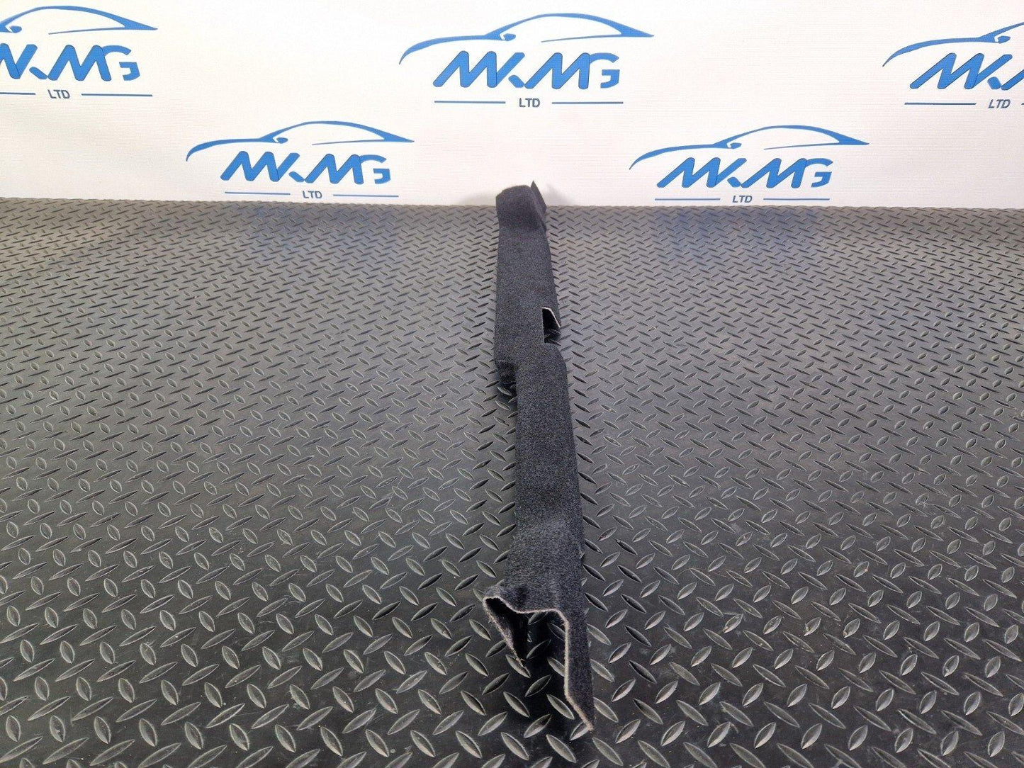 14-21 MERCEDES BENZ C200d W205 BOOT TRUNK COMPARTMENT A20568447