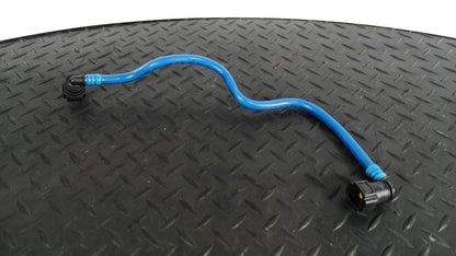 16-19 AUDI A4 B9 S-LINE GENUINE 2.0TDI SALOON FUEL RETURN PIPE 8W0201220