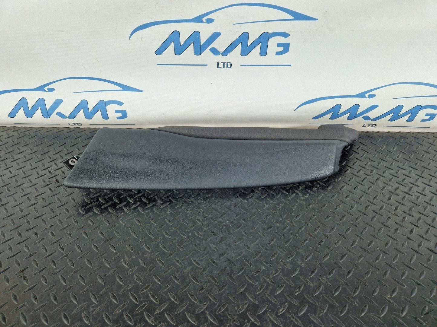 16-19 AUDI A4 B9 GENUINE OEM REAR LEFT SEAT COVER 8W0885703A