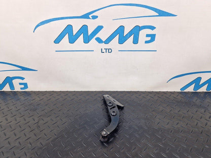 14-23 MERCEDES VITO W447  SLIDING DOOR TOP UPPER ROLLER RIGHT SIDE A4477600147