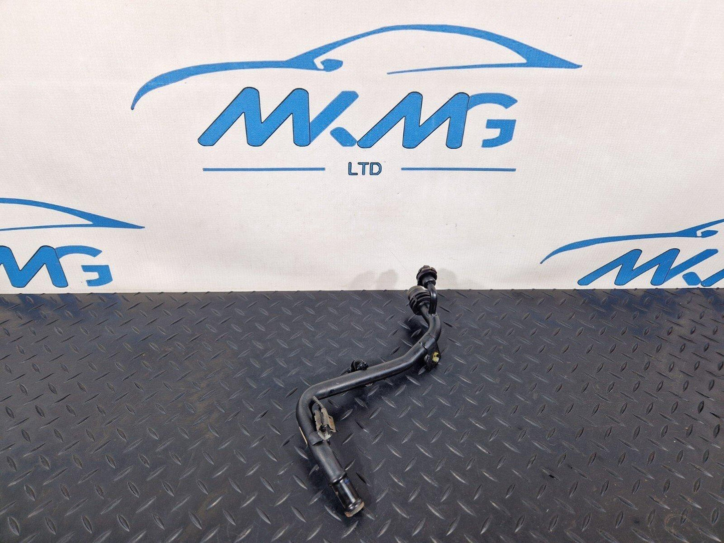 16-19 AUDI A4 B9 WATER COOLANT PIPE 04L122157BF