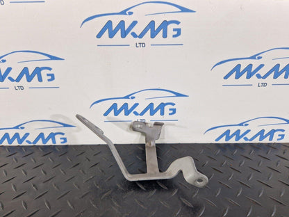 19-ON RANGE ROVER EVOQUE L551 GENUINE EXHAUST SUPPORT BRACKET M4D39L456CA