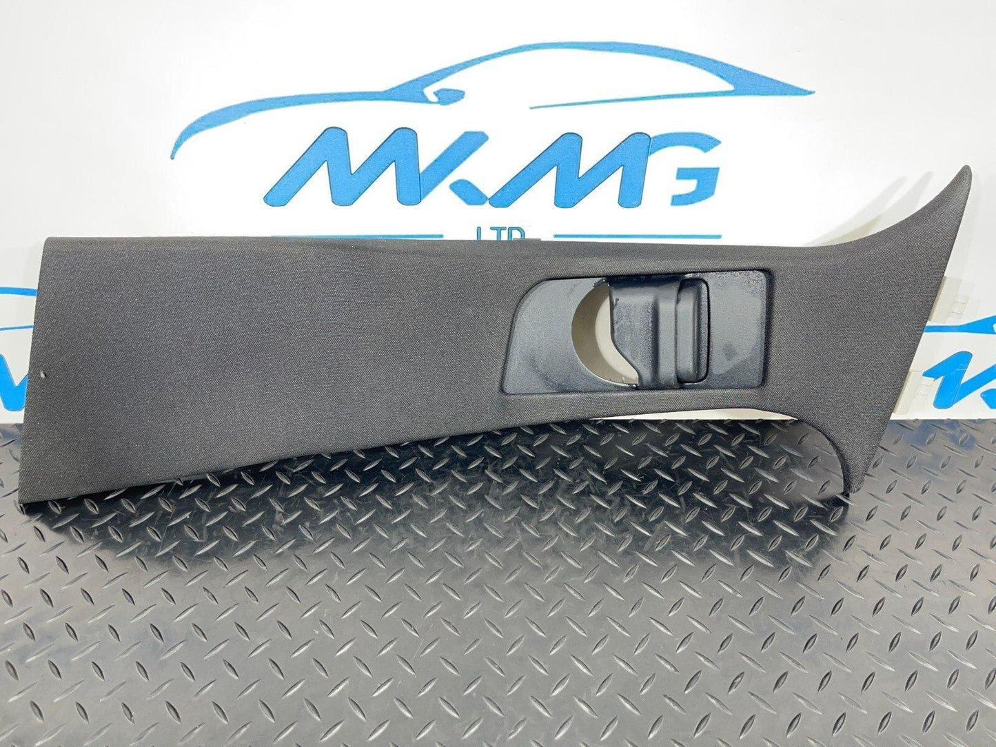 14-21 MERCEDES BENZ C CLASS W205 PASSENGER SIDE B PILLAR COVER A2056900930