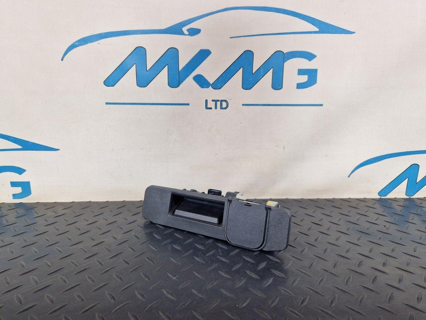 18-ON MERCEDES BENZ A CLASS W177 TAILGATE BOOT LID OPENING HANDLE A0997500700