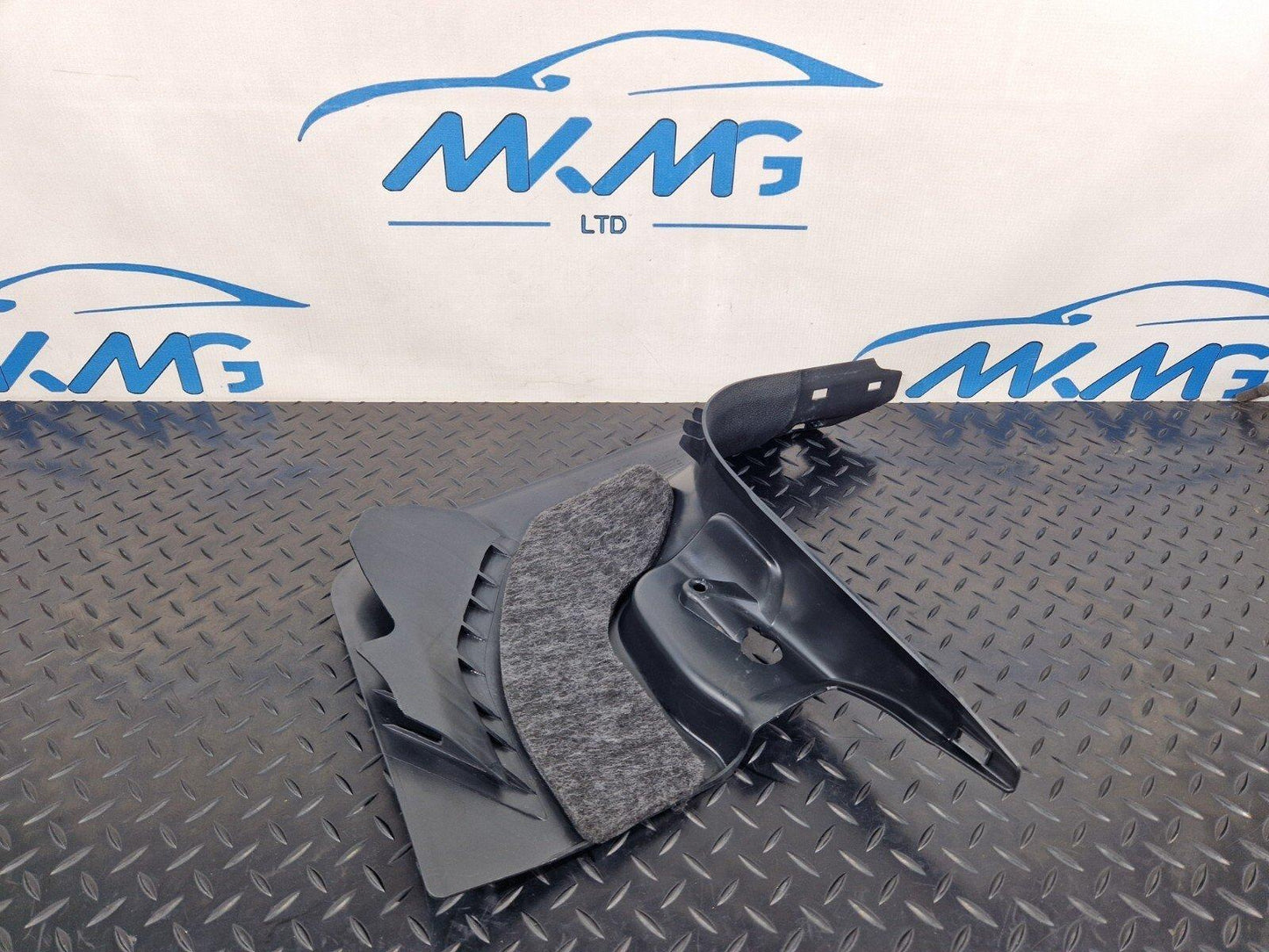 16-23 AUDI S5 COUPE FRONT RIGHT KICK TRIM PANEL 8W6867272