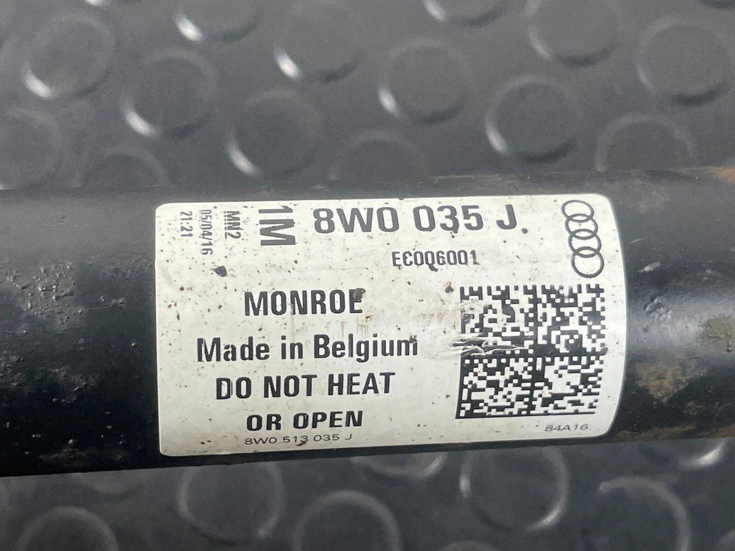 16-19 AUDI A4 B9 REAR LEFT OR RIGHT SIDE SHOCK ABSORBER 8W0513035J 8W0035J