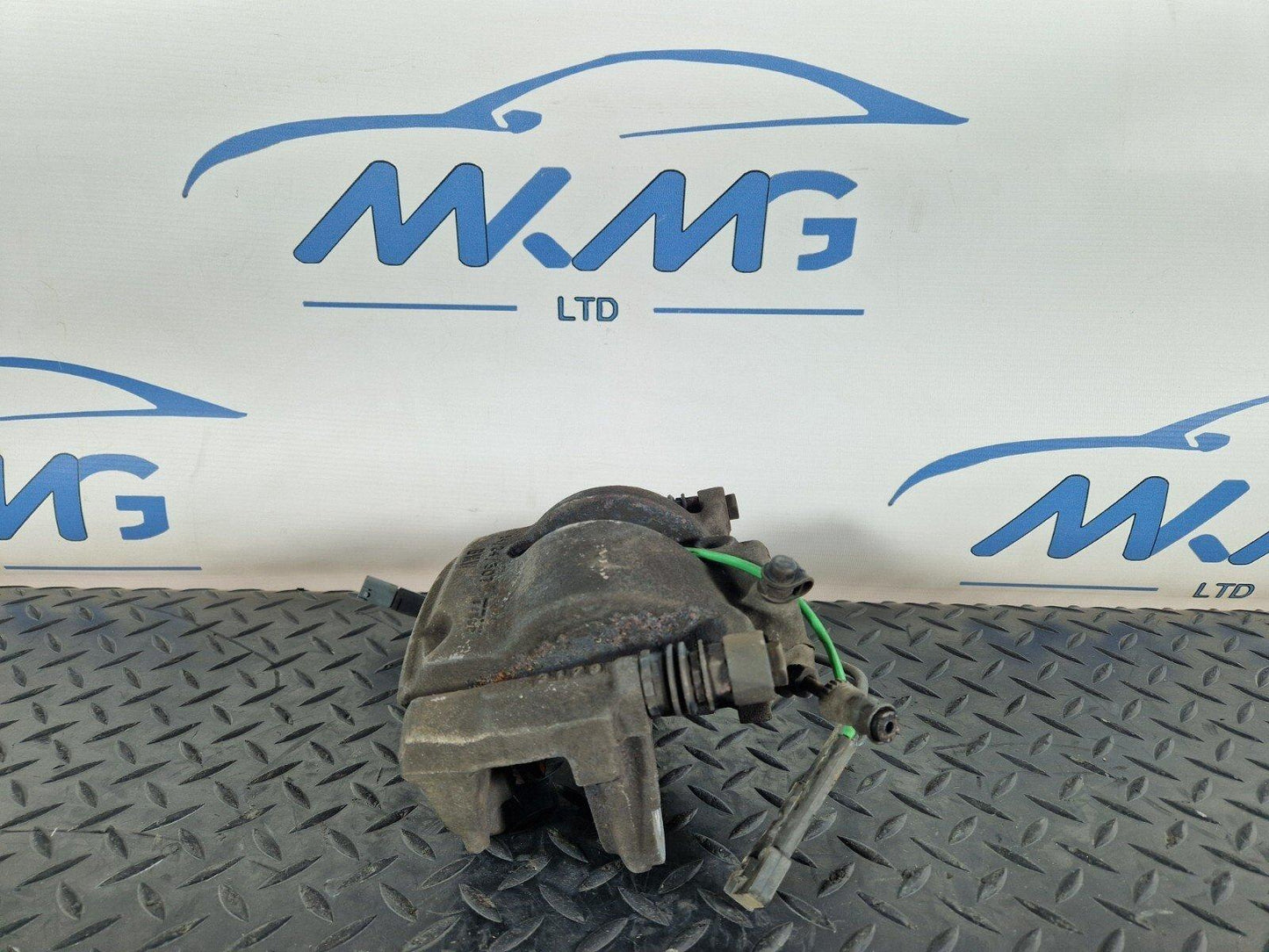 20-24 BMW 1 SERIES F40 OEM FRONT LEFT BRAKE CALIPER