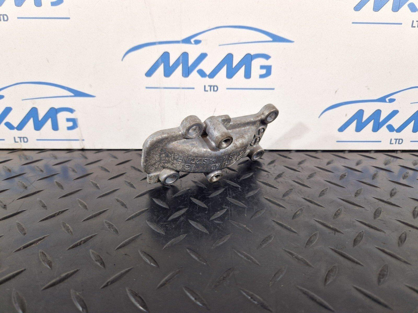 15-18 AUDI A7 4G GENUINE V6 3.0TDI CRT CYLINDER HEAD END PLATE 059103708A
