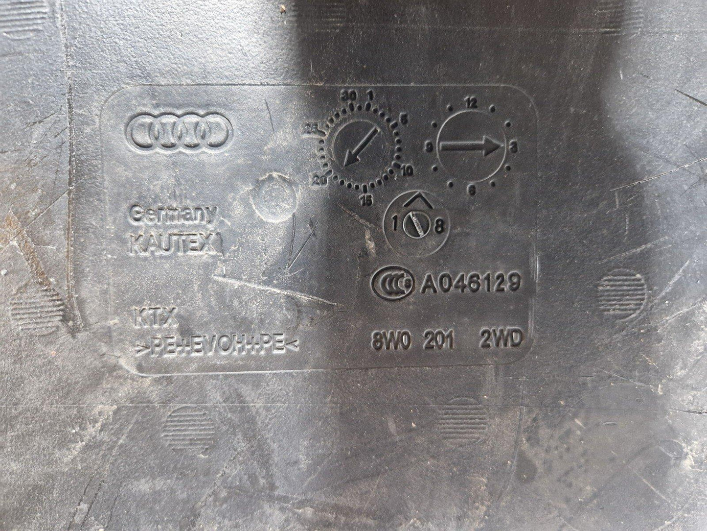 16-19 AUDI A4 B9 AVANT 1.4 TFSI GENUINE PETROL ENGINE FUEL TANK 8W0201021CJ