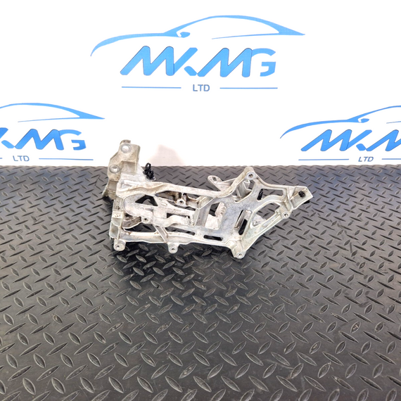 14-21 MERCEDES BENZ C300h W205 FRONT HEADLIGHT BRACKET RIGHT SIDE A2056221700