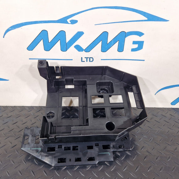 18-ON MERCEDES SPRINTER W907 W910 FOOTWELL FIREWALL CENTER BRACKET A9075451500