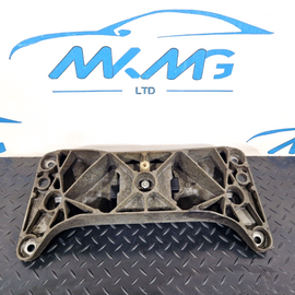 11-18 BMW 6 SERIES F06 GENUINE GEARBOX SUPPORT BRACKET MOUNT 6777613 6770289