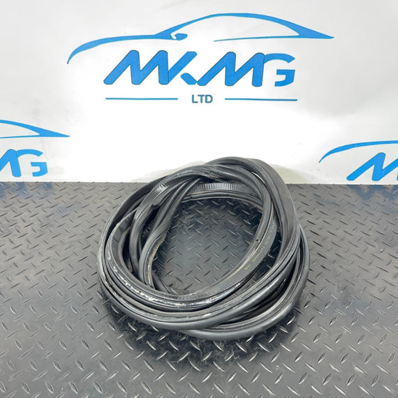 BMW 3 SERIES F31 GASKET SEAL RUBBER TAILGATE BOOTLID TRUNK 7263092