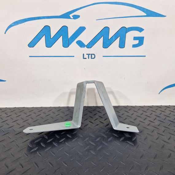 MERCEDES BENZ VITO W447 OEM REAR LEFT SIDE WALL TRIM BRACKET HOLDER A4476920314