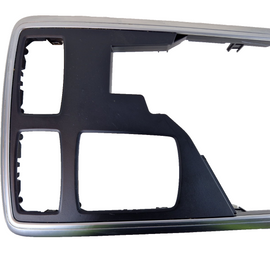 11-19 MERCEDES BENZ ML W166 GENUINE OEM CENTRE CONSOLE SURROUND TRIM A1666803017