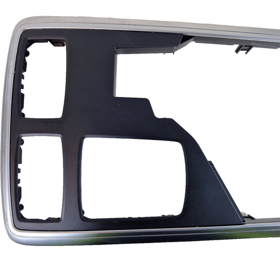 11-19 MERCEDES BENZ ML W166 GENUINE OEM CENTRE CONSOLE SURROUND TRIM A1666803017